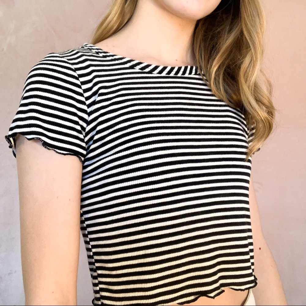STRIPED TEE